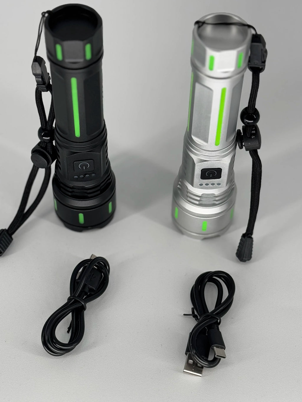SUPER  BRIGHT FLASHLIGHT -Long-lasting battery